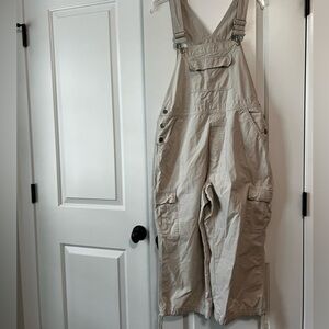 Motherhood Maternity Overalls size M. Adjustable shoulder straps and belly area